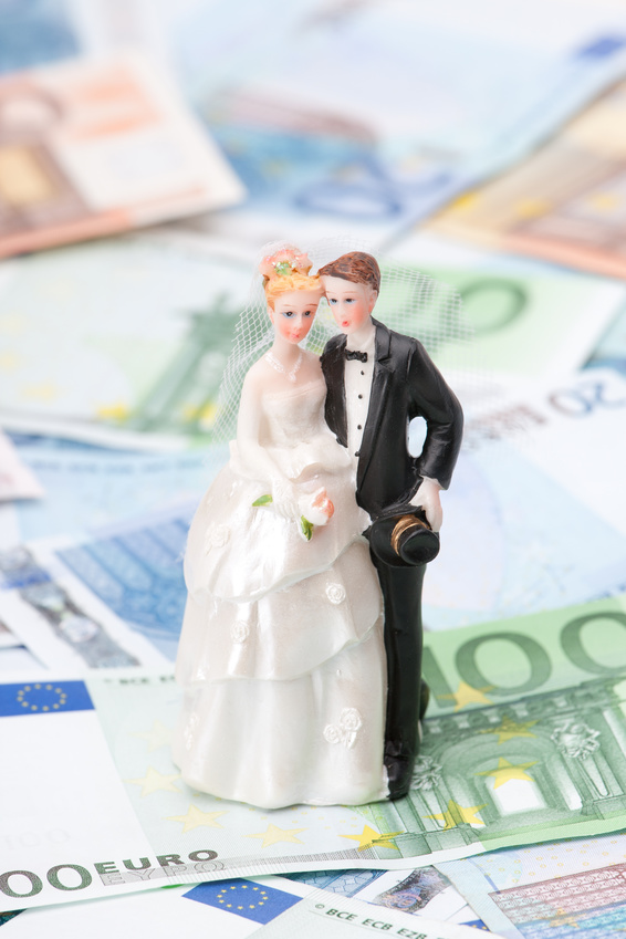 挙式費用をおさえつつオリジナリティある結婚式を実施する方法