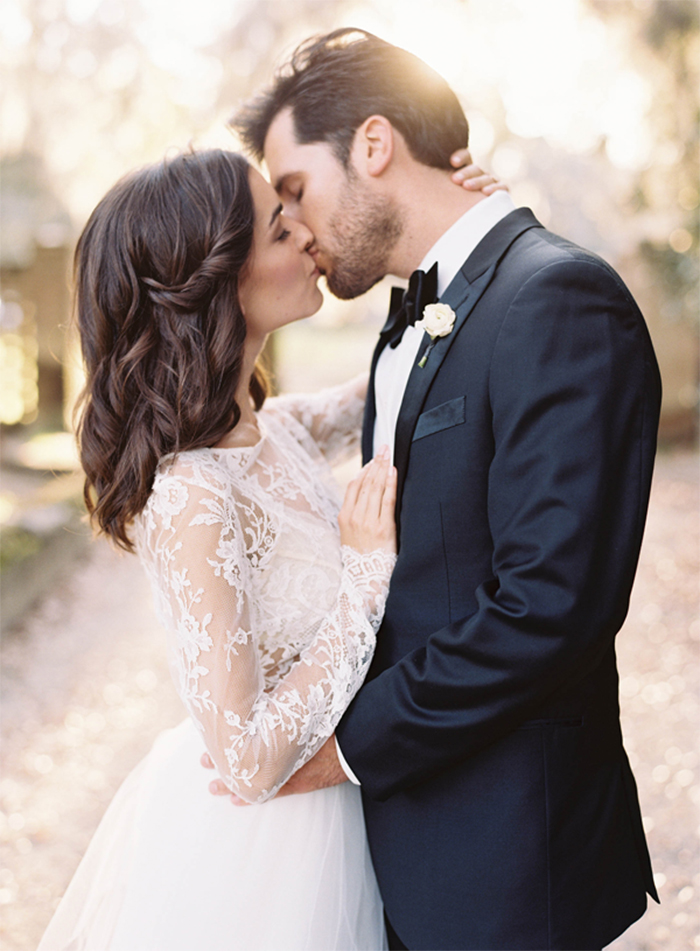 6-romantic-charleston-wedding-lace-gown