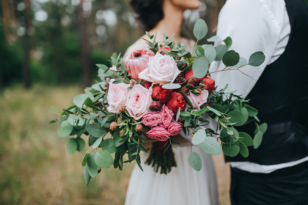 結婚式終了後のブーケを押し花として永久保存する方法