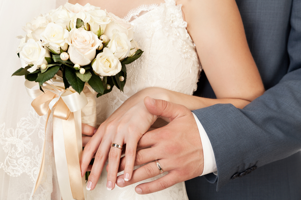 今さら聞けない 婚約指輪と結婚指輪の違いについて全解説