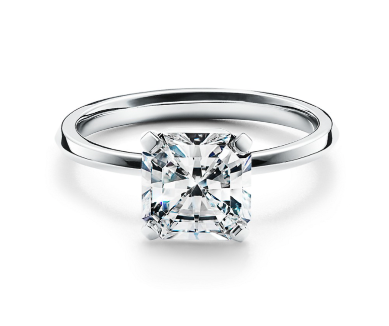20代女性に人気の婚約指輪デザイン《Tiffany True》