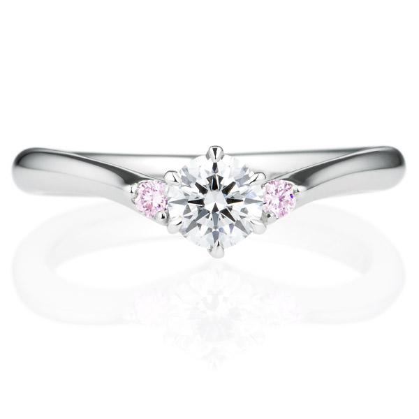 希少価値の高いピンクダイヤモンドの婚約指輪が選べるブランド5選
