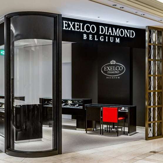 エクセルコダイヤモンドの店舗の内装