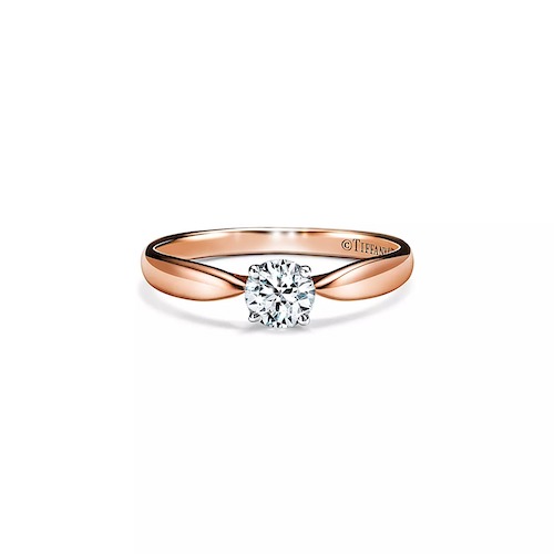 ティファニー婚約指輪】人気の指輪デザイン6選を値段が安い順に紹介