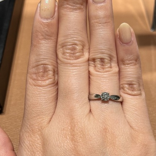 ティファニー(Tiffany&Co.)の婚約指輪ソリティア4