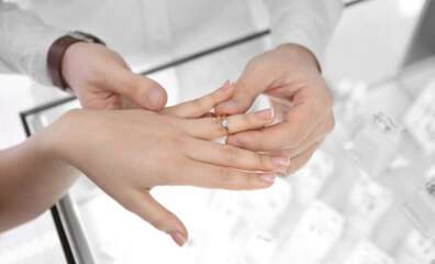 結婚指輪どこで相談する？選び方のコツと人気ブランドを解説