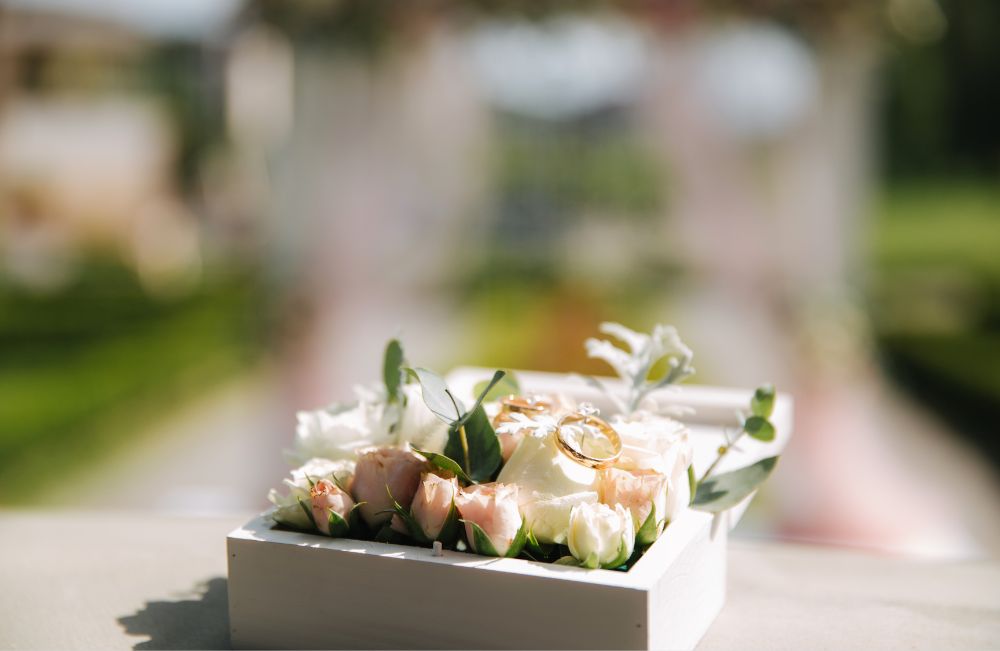 安い結婚指輪は恥ずかし