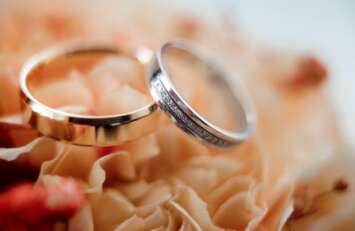 指輪のデザインとは？種類・意味・選び方を徹底解説【結婚指輪・婚約指輪】