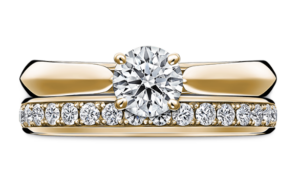 ラザールダイヤモンド　トーチ　リリック　結婚指輪セットリング