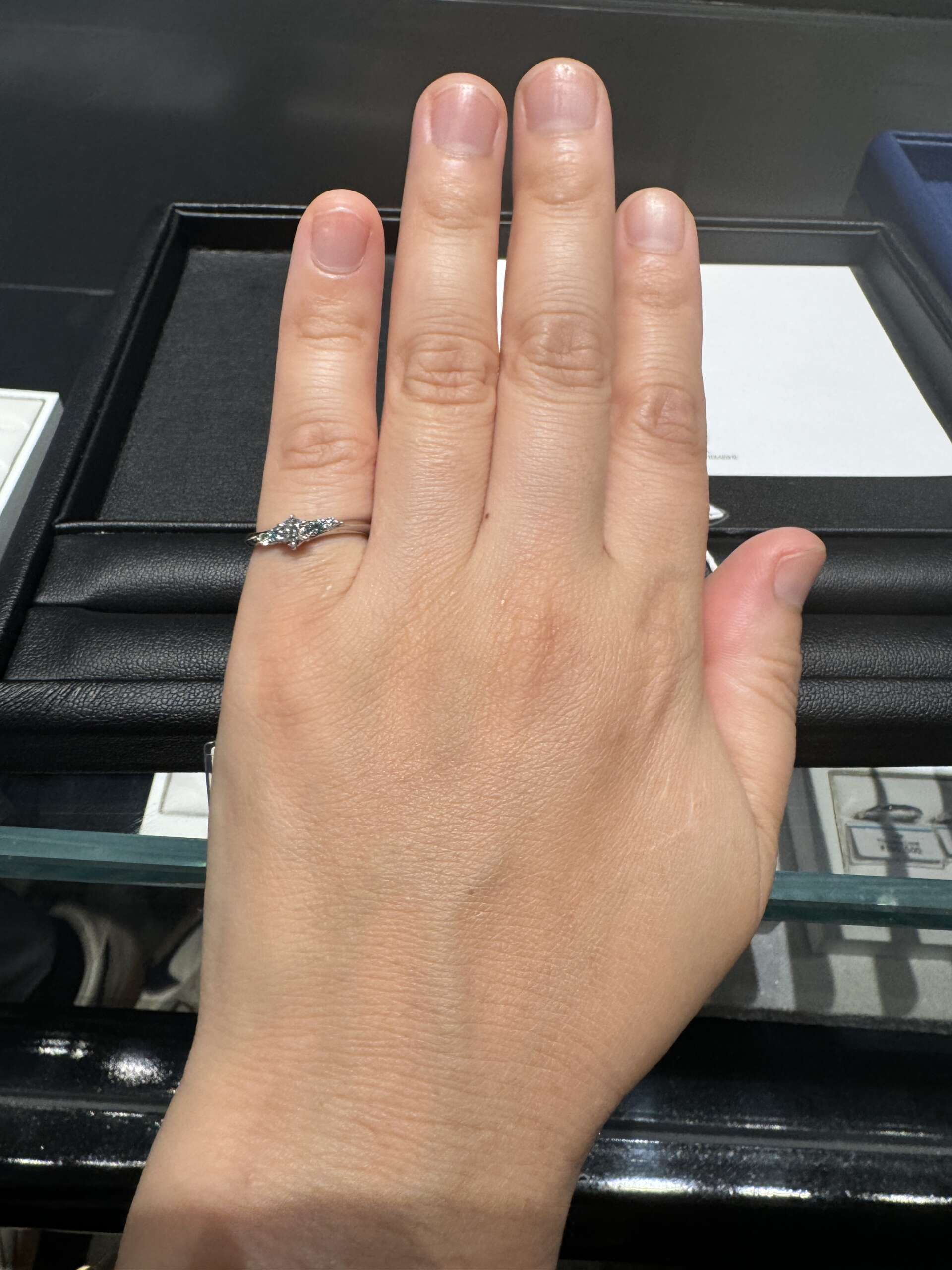 ino｜銀座ダイヤモンドシライシ｜婚約指輪